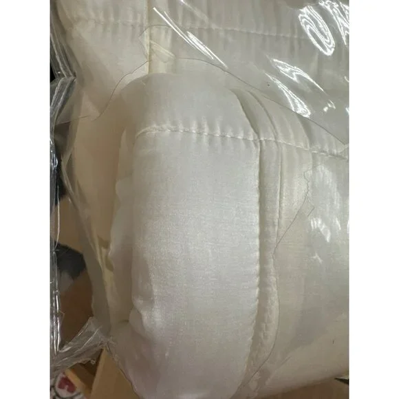 Pottery Barn Portia Full/Queen Ivory Quilt Cotton Silk Box Style New - Picture 5 of 7